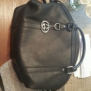 Black pebble leather Gucci handbag